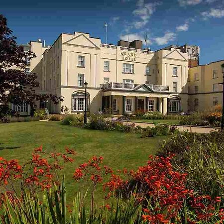 Hotel The Grand Malahide Buitenkant foto