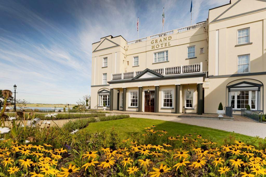 Hotel The Grand Malahide Buitenkant foto
